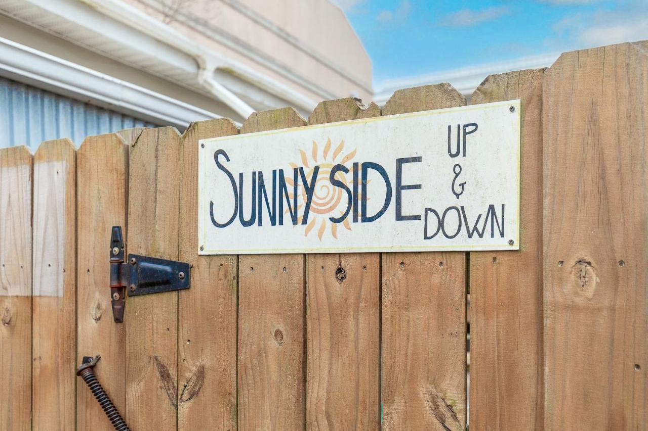 23 Center St - Sunny Side Down - Downstairs Apartment Folly Beach Exterior foto